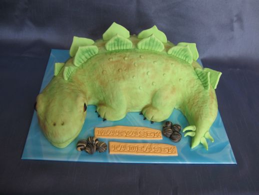 dinosaurus stegosaurus zepředu